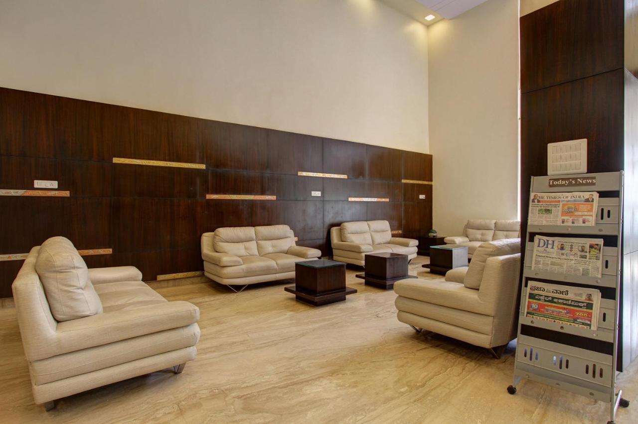 Hotel Le Grande Bijāpur Buitenkant foto